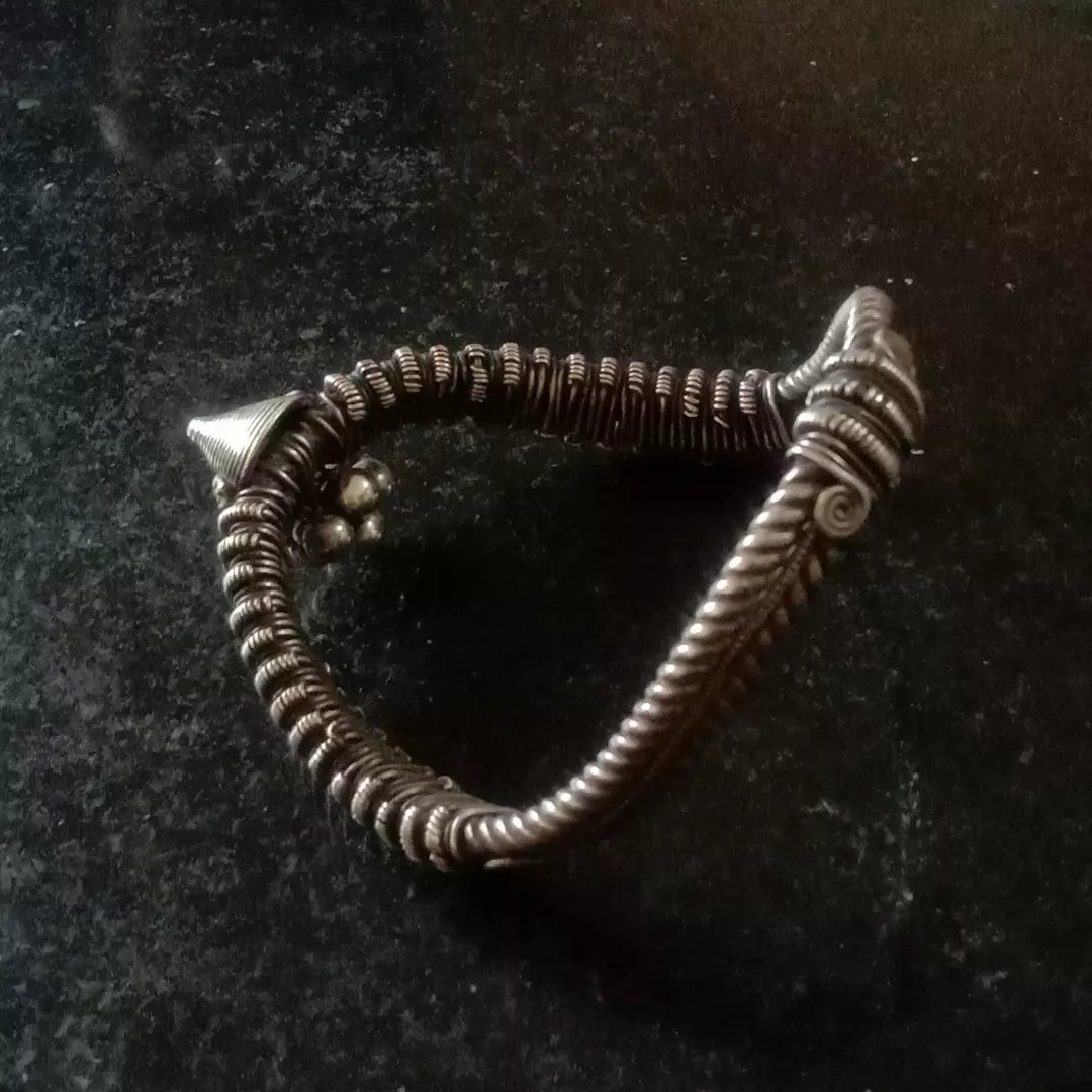 Bazuband/Armlet Bana Studio