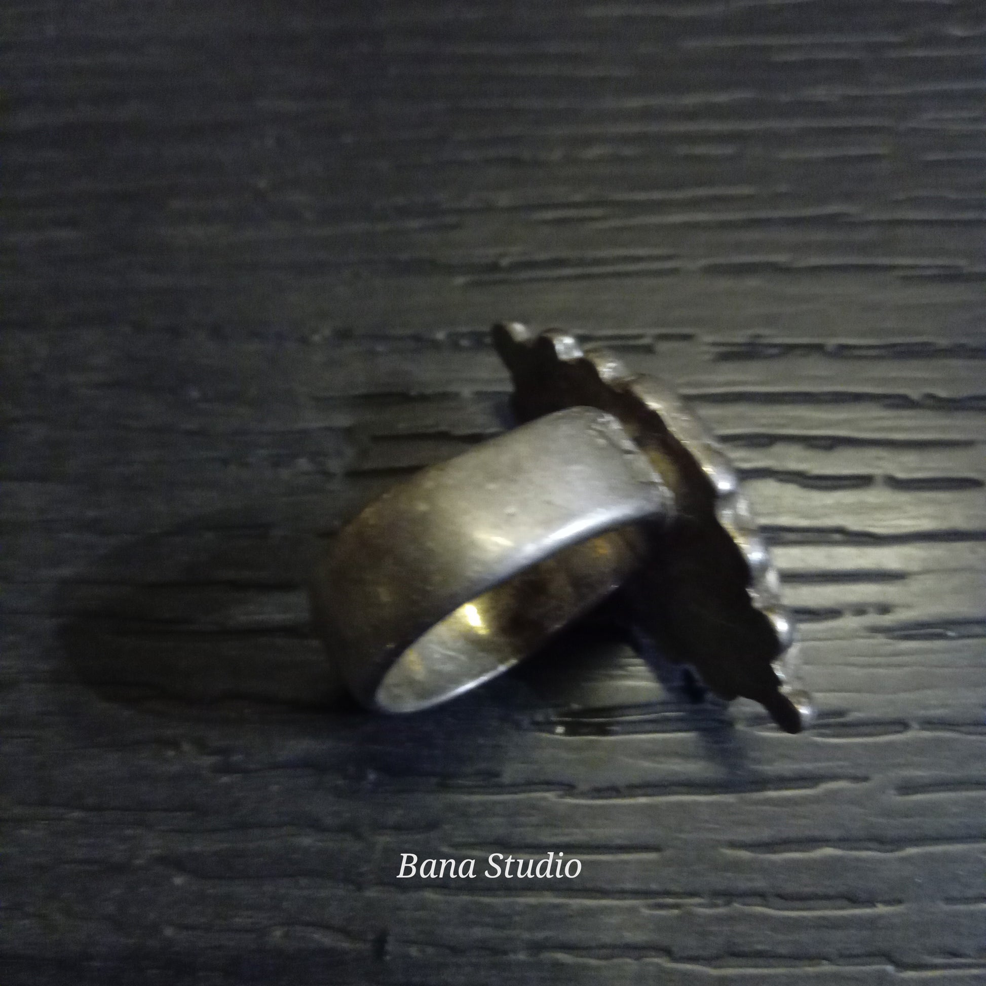 Tribal Sil Ring Bana Studio