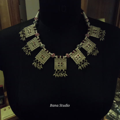 Tikli Necklace