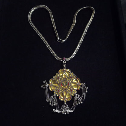 Kundan Pendant