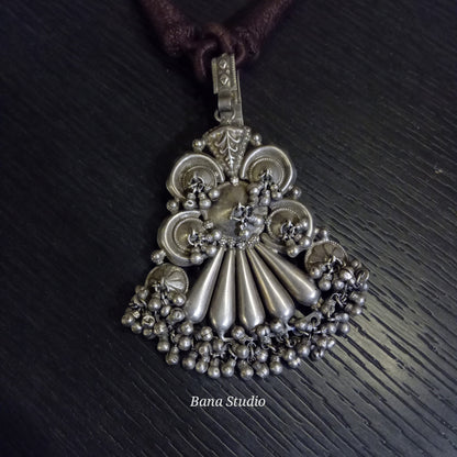 Pankhi Pendant