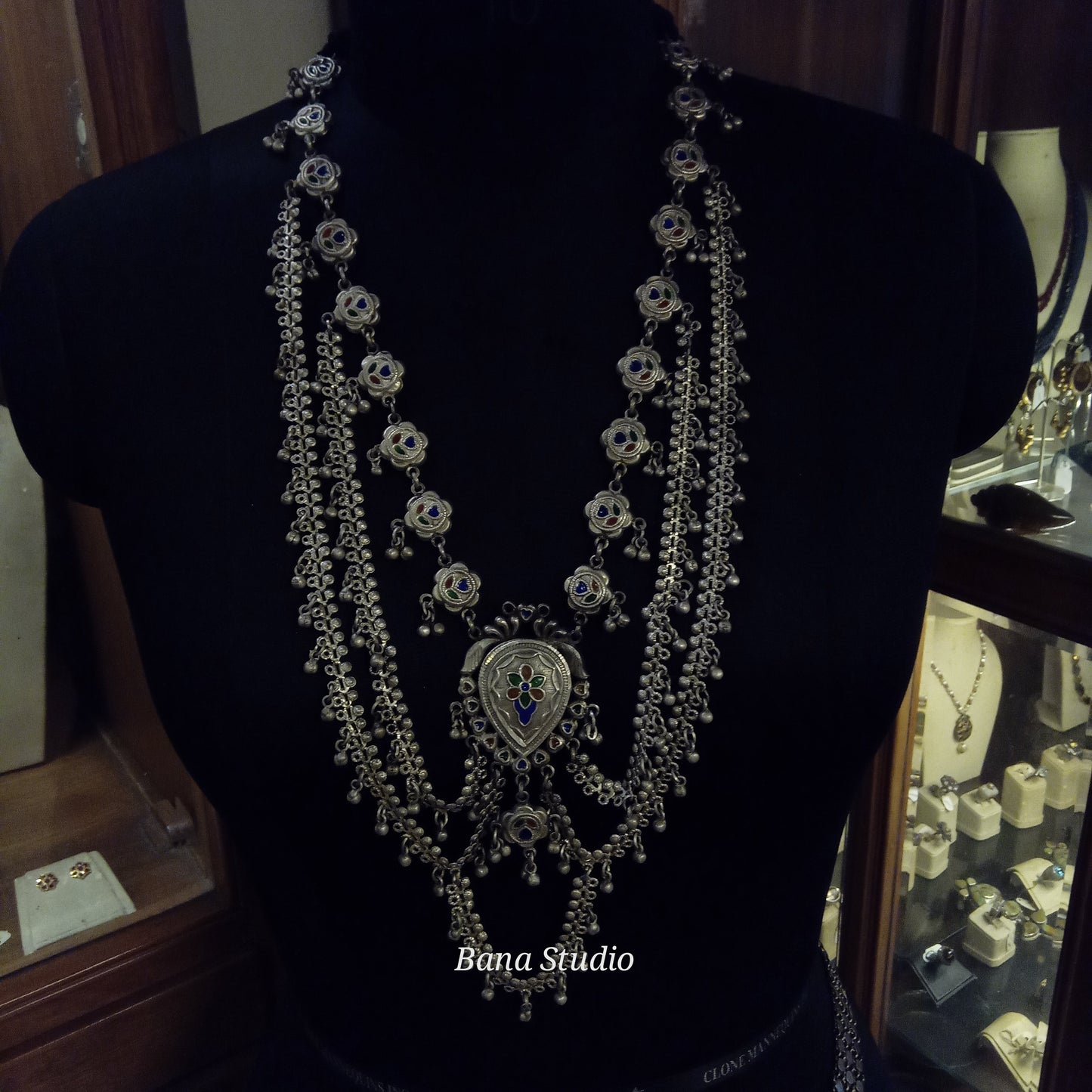 Jhalar Necklace