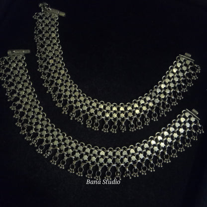 Paan Payezeb Anklets