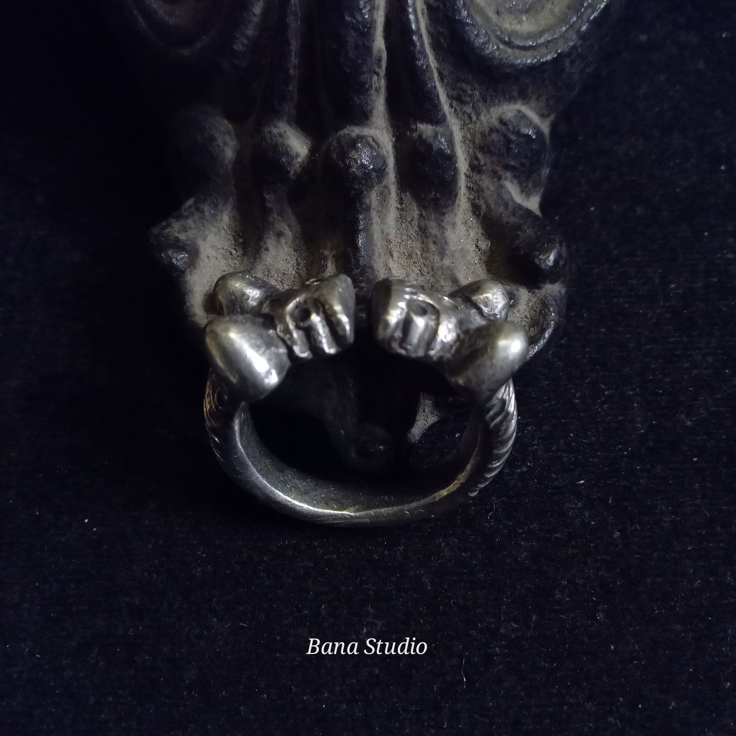 Lion Head Ring