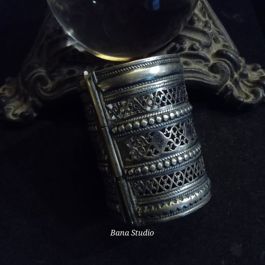 Afghani Cuff
