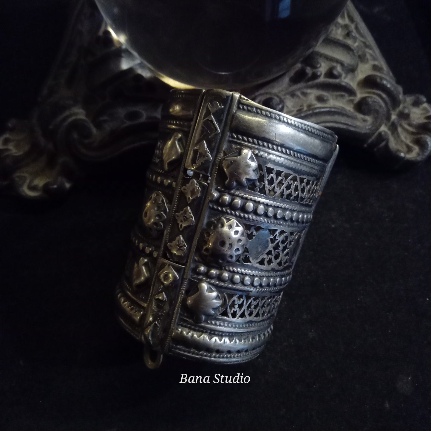 Afghani Cuff