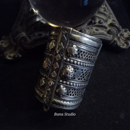 Afghani Cuff