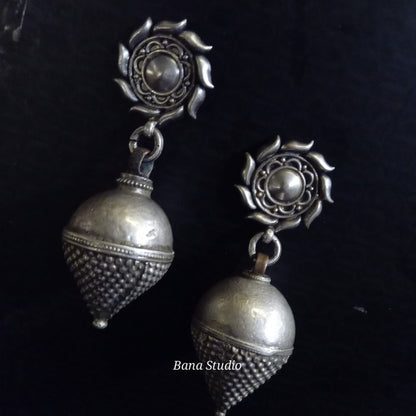 Rakhdi Earrings