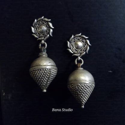 Rakhdi Earrings
