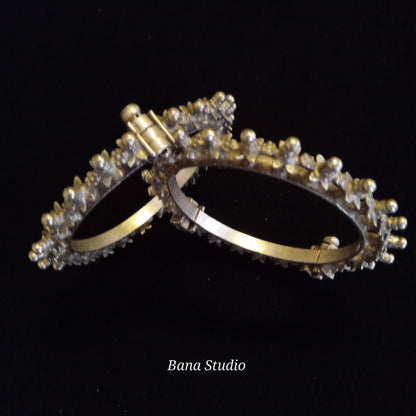 பழங்குடி வளையல்