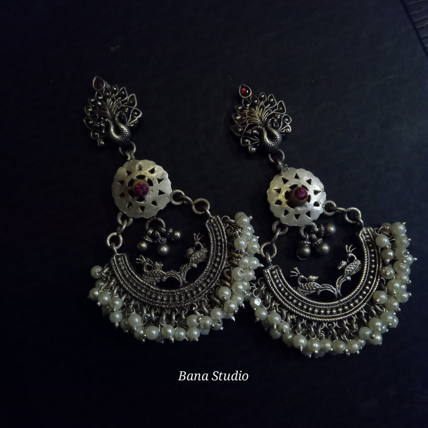 Mor Earrings