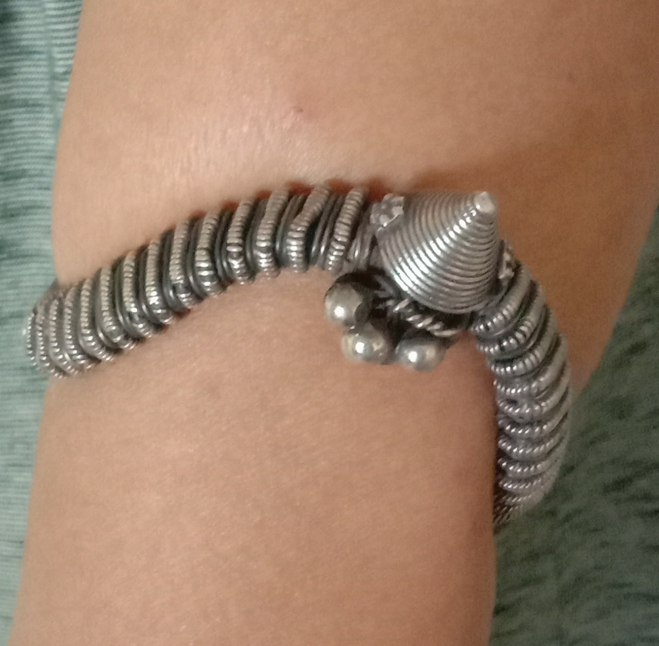 Bazuband/Armlet Bana Studio